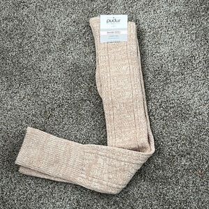 Pudus Sweater Socks